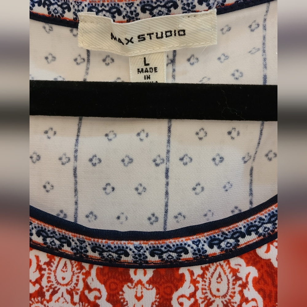 Sleeveless Red and Blue Patterned Dress - Picture 6 of 6